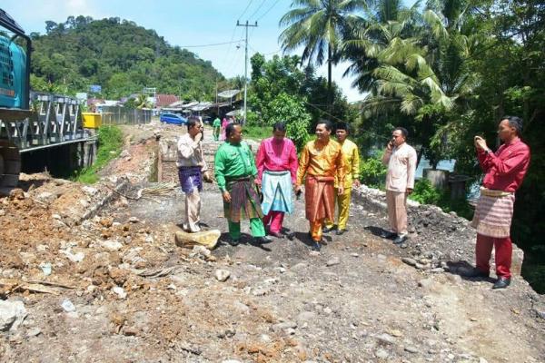  Sekda Tinjau Rencana Pembangunan Jalan Jalur II di Desa Merangin