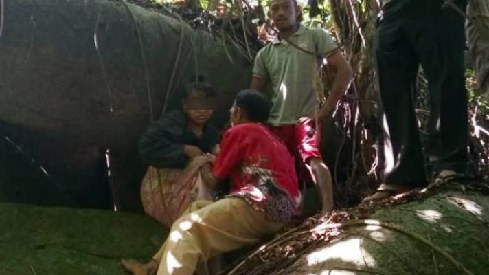 15 Tahun Hilang, Sosok Tampan Ini Buat Hasni Tak Mau Keluar Dari Celah Batu