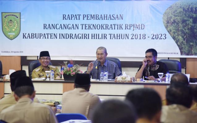 Bupati Inhil Pimpin Rapat Pembahasan Rancangan Teknokratik RPJMD Inhil 2018 - 2023