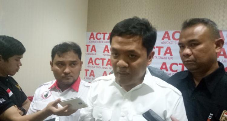 Gerindra: Prabowo-Sandi Akan Temui Rizieq Syihab di Makkah