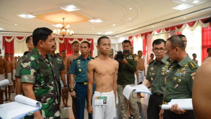 Imron, Calon Taruna Akmil yang Beruntung, Tak Ragu Sebut Ayahnya Tukang Bubur ke Panglima TNI