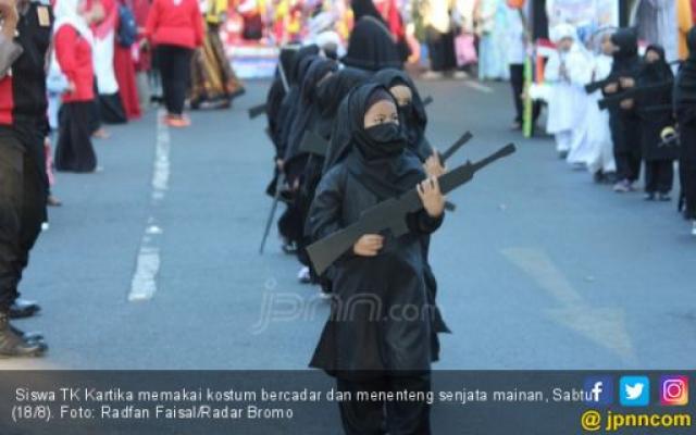 Izinkan Karnaval Murid PAUD Pakai Cadar, Kepsek Dicopot