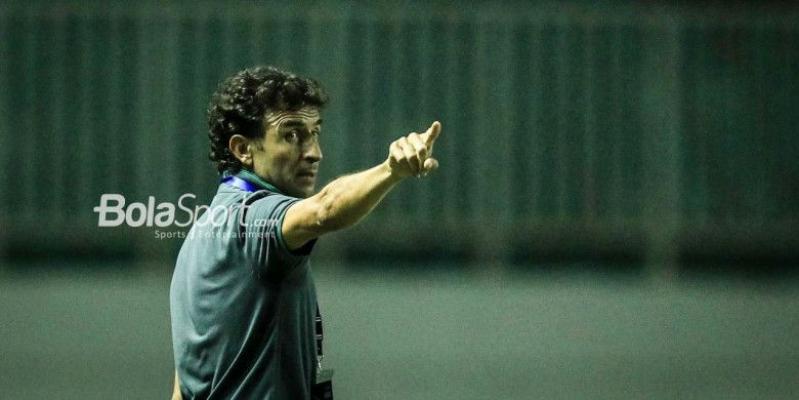 Luis Milla dan Asistennya Digaji Rp 2 Miliar Per Bulan
