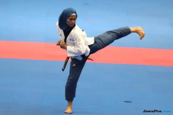 Sumbang Medali Emas Pertama untuk Indonesia, Defia Teteskan Air Mata