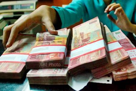 Pemerintah Didesak Tertibkan Praktik Bank Tithil