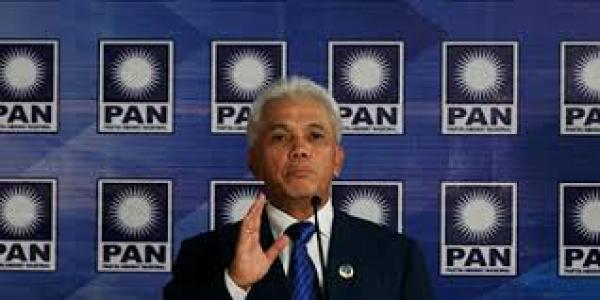 Mungkinkah PAN Setia Pada Koalisi Merah Putih 