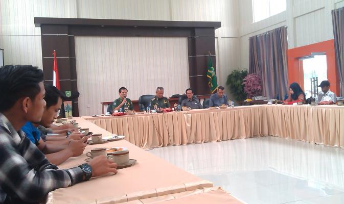 Edy Kusdarwanto: Ajak Insan Pers Membangun Meranti