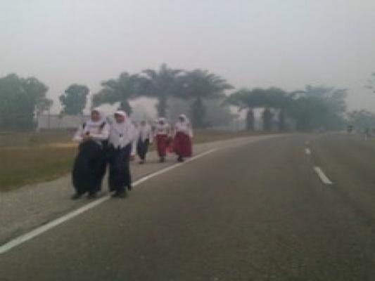 Kabut Asap Makin Pekat, Siswa Bengkalis Libur Lagi