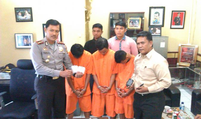 Pesta Shabu, PNS Dinsos dan Honor PU Diringkus Polisi 