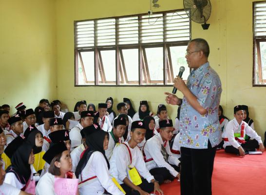 Pj. Bupati Meranti Minta Mahasiswa AMIK Jadi Pelopor