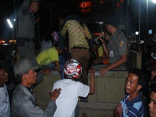 Razia di Terminal AKAP dan Stadion Riau, Satpol PP Tangkap 14 Pasang Remaja Mesum