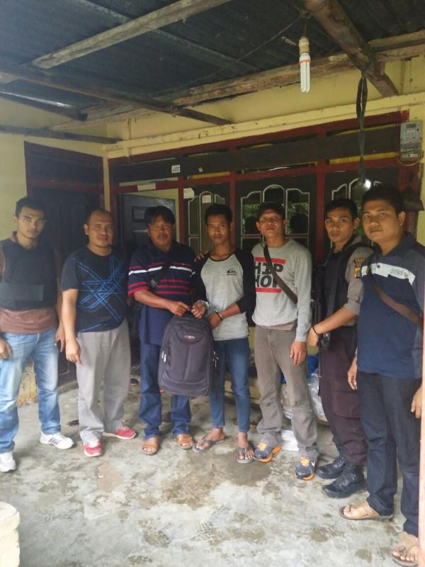 Buronan Polisi akhirnya tertangkap di Dusun suka damai,kabupaten aceh utara.
