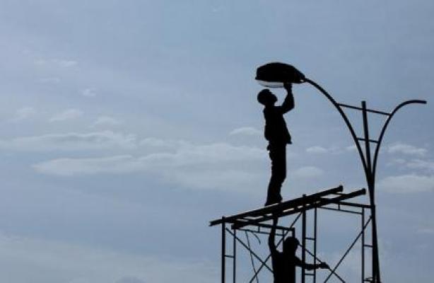 Empat Orang Ditetapkan Sebagai Tersangka Korupsi Lampu Jalan Pekanbaru 