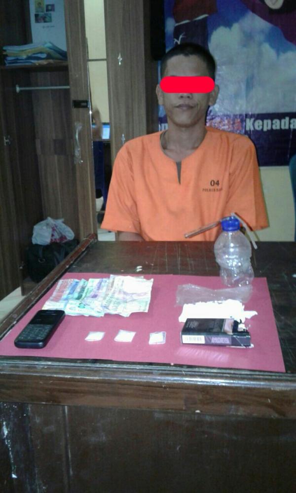 Maradona Diciduk Satnarkoba Polres Rohil,kantongi 3 paket sabu sabu.