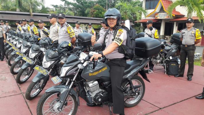 Kapolres Inhil Serahkan 17 Motor Dinas Bagi Bhabinkamtibmas