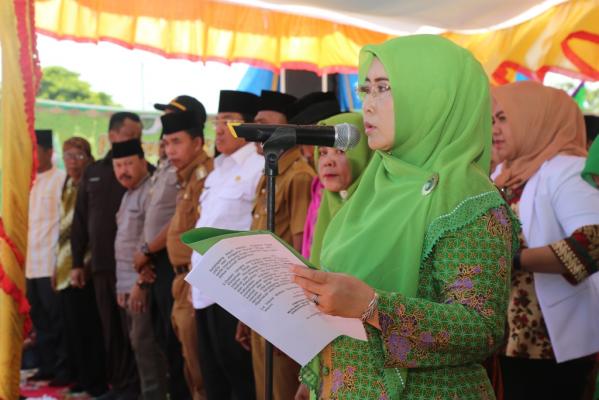 Ketua PC Muslimat NU Inhil Lantik Pengurus Anak Cabang Dan Ranting Kecamatan Batang Tuaka Periode 2016 - 2021