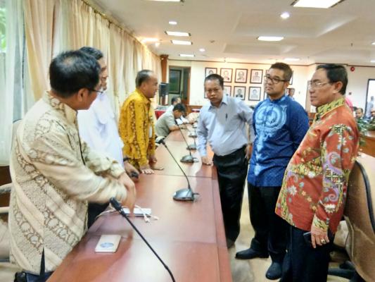 Pasca FKI, Bupati Inhil Harapkan Pusat Terbitkan Regulasi Penetapan Harga Terendah Komoditas Kelapa