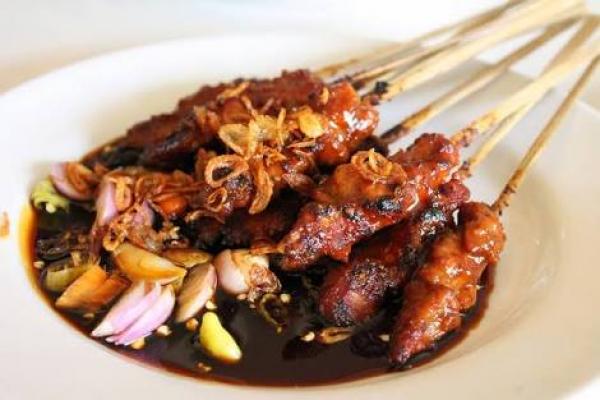 Saran Ahli Gizi Makan Sate Kambing Cukup 10 Tusuk Saja, Ini Sebabnya