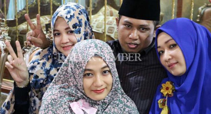 Satu Atap Tiga Cinta, Begini Cara Lora Beri Nafkah Batin Bagi Para Istrinya 