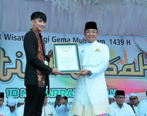 Semarak Tahun Baru Islam 1439 H, Pemkab Inhil Torehkan Rekor MURI Sajian Tabak Bunga Telur Terbanyak