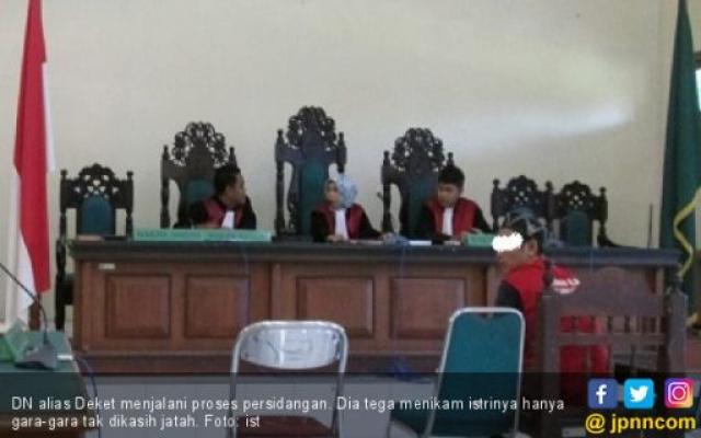 Tak Dikasih Jatah di Ranjang, Suami Ini Tega Tusuk Istrinya