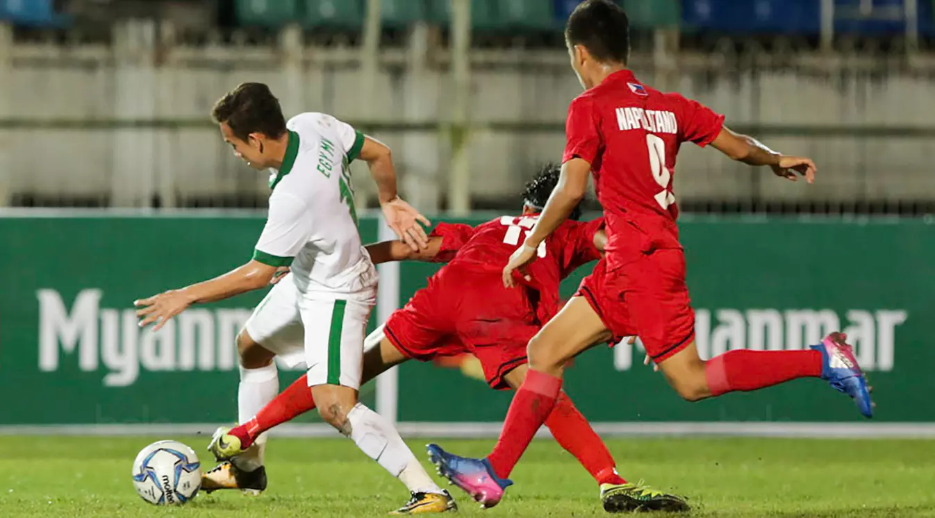 Timnas U-19 Cetak 9 Gol, Kiper Filipinan Menangis Diusir Wasit 