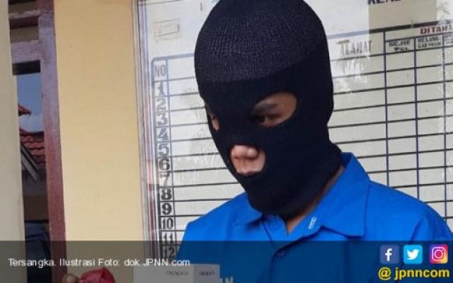 1 Pria dan 3 Ibu Rumah Tangga Berbuat Terlarang di Rumah