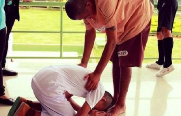 Bikin Haru! Kisah Seorang Siswa Tak Sengaja Bertemu Ayahnya di Penjara Saat Kunjungan Pendidikan