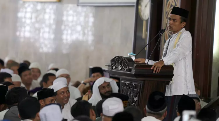 Hadiri Doa Untuk Bangsa di Monas, UAS Disambut Lagu Indonesia Raya