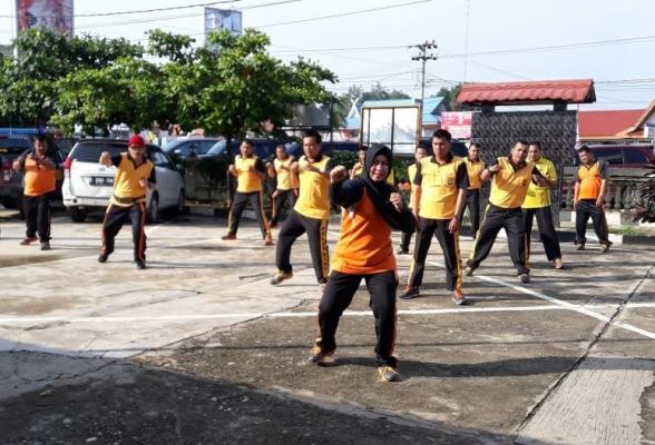 Jaga Kebugaran dan Kesehatan, Kapolsek Bagan Sinembah Gelar Olahraga Dengan Latihan Bela Diri Kempo 