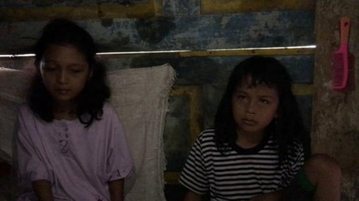Kisah Keluarga Miskin tak Punya Rumah, Kakak Adik Tinggal di Kandang Kerbau di Tengah Hutan