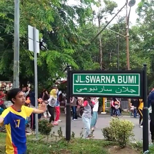 Pemkab inhil mengadakan senam pagi sekali setiap bulan nya.