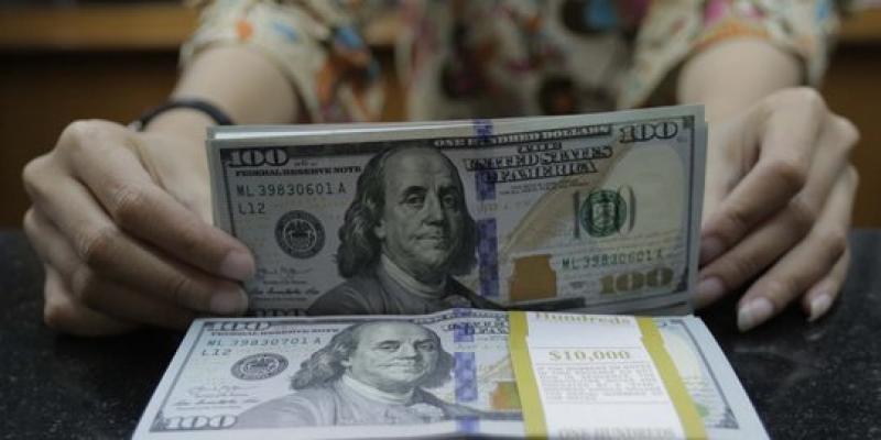 Penjelasan sederhana mengapa dolar bisa naik tinggi