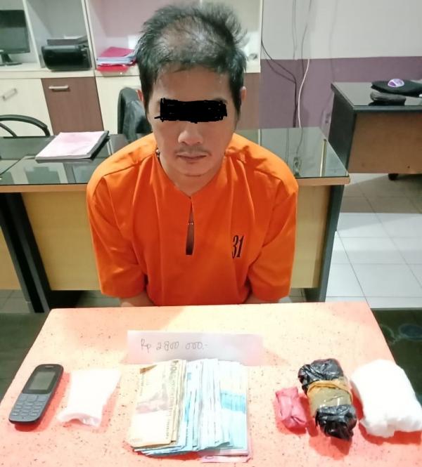 Polisi Temukan Sabu Senilai Puluhan Juta Dari Seorang Pria yang Ditangkap di Pekan Arba 