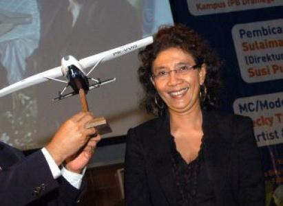  Susi Pudjiastuti