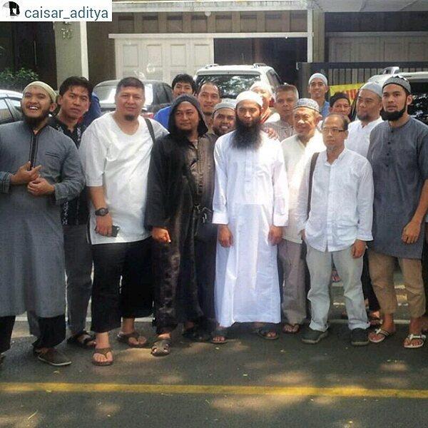 Mereka yang Mendapat Hidayah dan Segera Hijrah