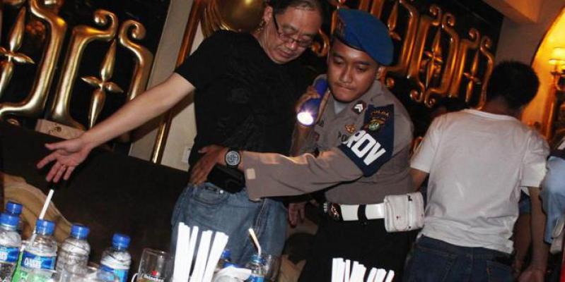 Razia Kelab Malam, Denpom TNI Amankan Heroin di Kawasan Blok M