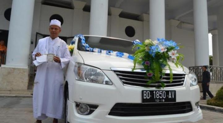 Salat Zuhur Berjemaah 83 Kali, Dapat Hadiah Mobil