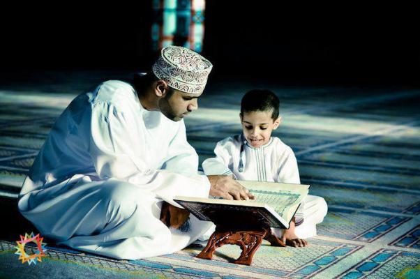Sibukkanlah Diri Dengan Ilmu Dan Amal