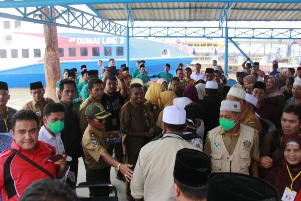 Tepuk Tepung Tawar Sambut Kedatangan Jamaah Haji