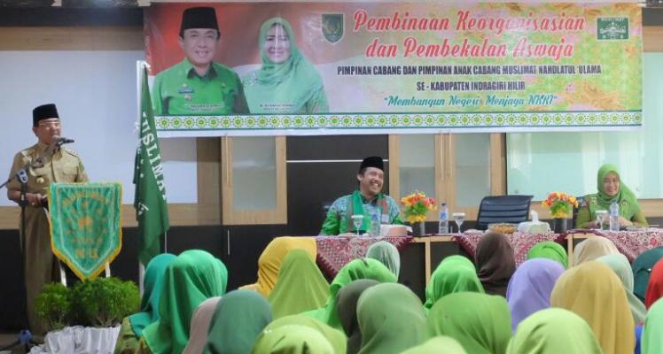 Bupati Inhil Buka Pelaksanaan Pembinaan Keorganisasian Dan Pembekalan Aswaja Muslimat NU