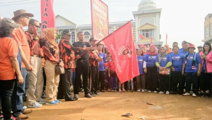 HUT Pemuda Pancasila, Wabup Rohil Lepas Jalan Santai