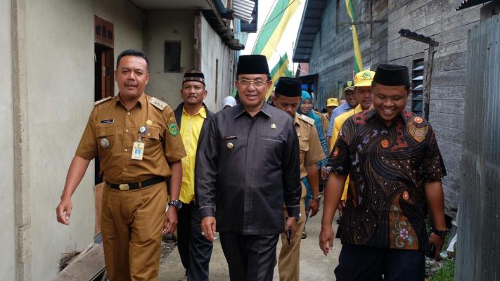 Informasikan Program Prioritas Pemkab Inhil, Bupati Ajak Masyarakat Concong Berpartisipasi