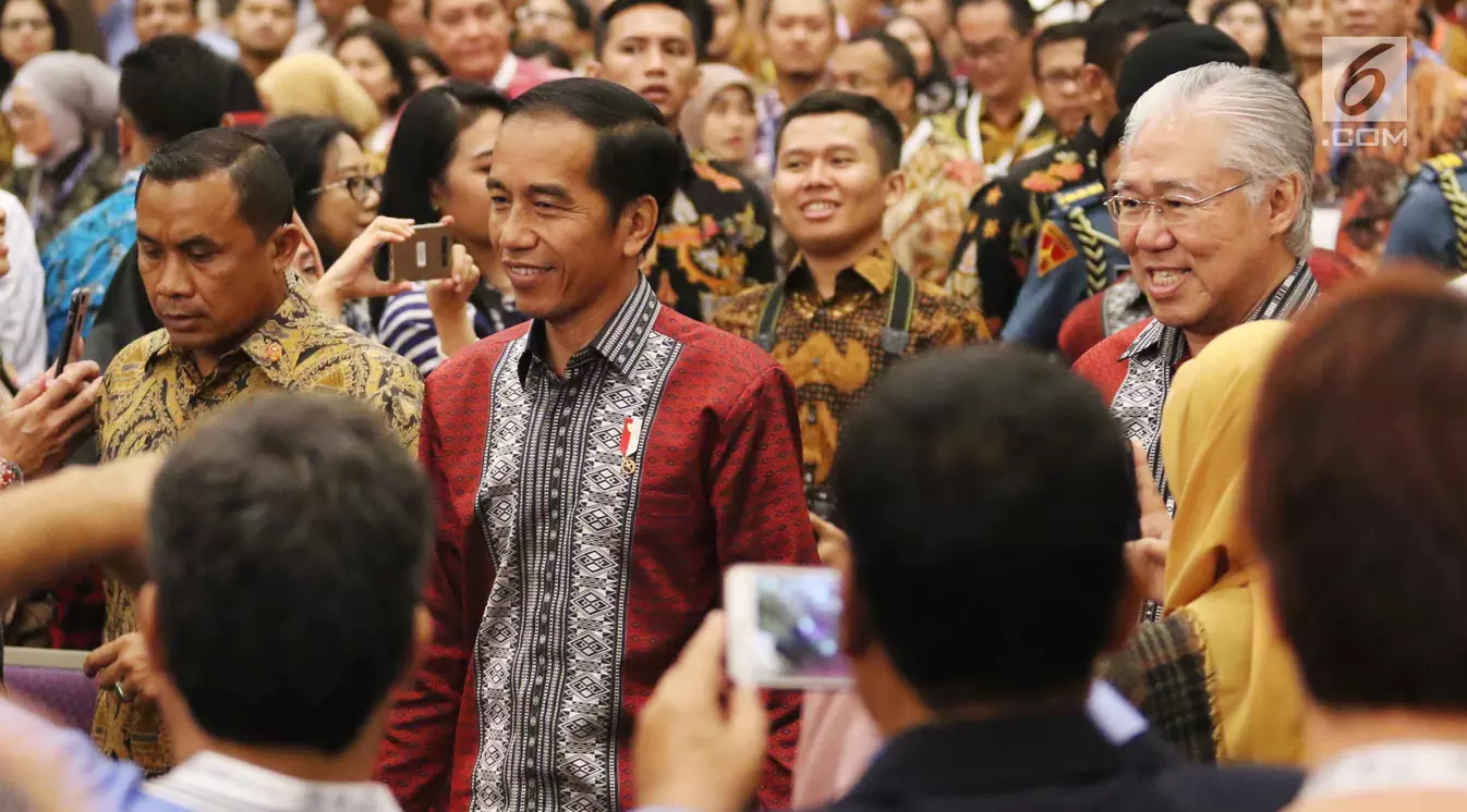 Jokowi Kembali Ingatkan Pemda yang Parkir Dana di Bank