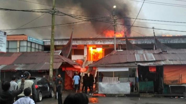 Pasar Atas Kota Bukittinggi yang Terbakar Dibangun Belanda Sejak 1858