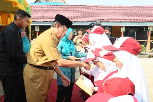 Bupati HM Wardan Hadiri Hari Cuci Tangan Pakai Sabun Sedunia