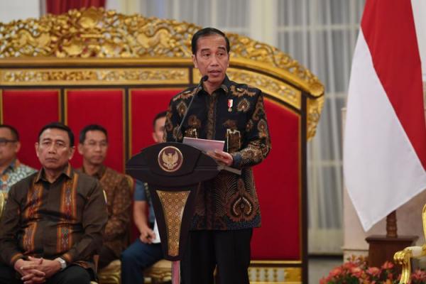 Heboh Dana Kelurahan, Jokowi : Jangan Dihubungkan dengan Politik