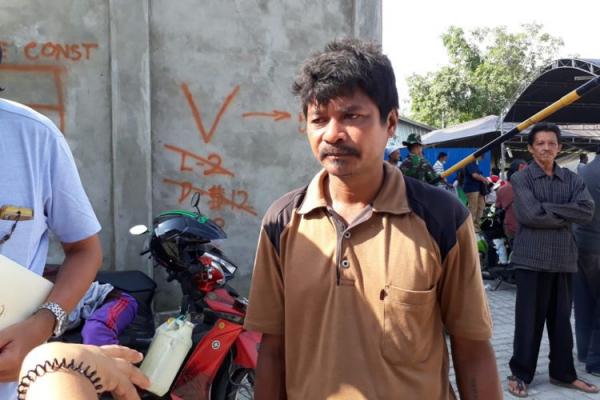 Ikut Menggali, Ayah Ini Percaya Putrinya Masih Hidup di Balik Puing Hotel Roa Roa