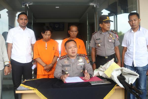 Kapolres Inhil Ekspos Penangkapan Dua Pelaku Karlahut di Tempuling