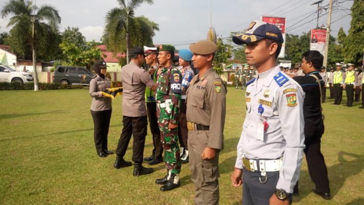 Kapolres Pimpin Apel Gelar Pasukan Operasi Zebra Muara Takus 2018 di Polres Kampar 